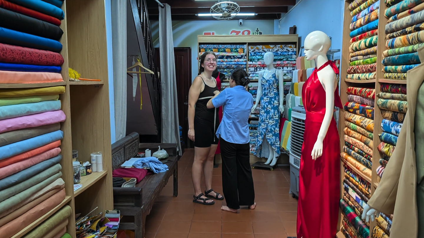 Hoi An Tailor Guide 2025: Best Shops, Prices & Tips (Tried & Tested by Locals!)